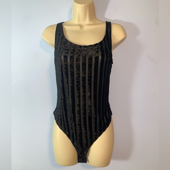 naked wardrobe Tops - Naked wardrobe velvet Black Striped Bodysuit scoop neck sleeveless  size large